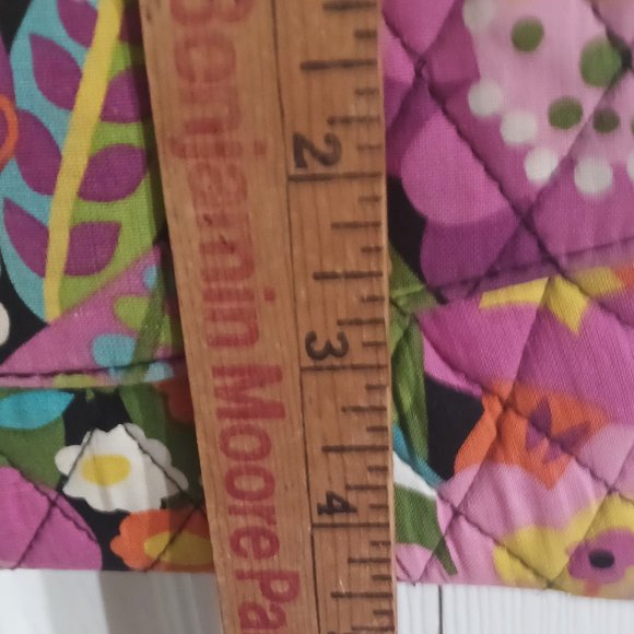 Vera Bradley VaVa Bloom small wristlet sized Crossbody-retired pattern, $ DROP!! - Picture 9 of 9